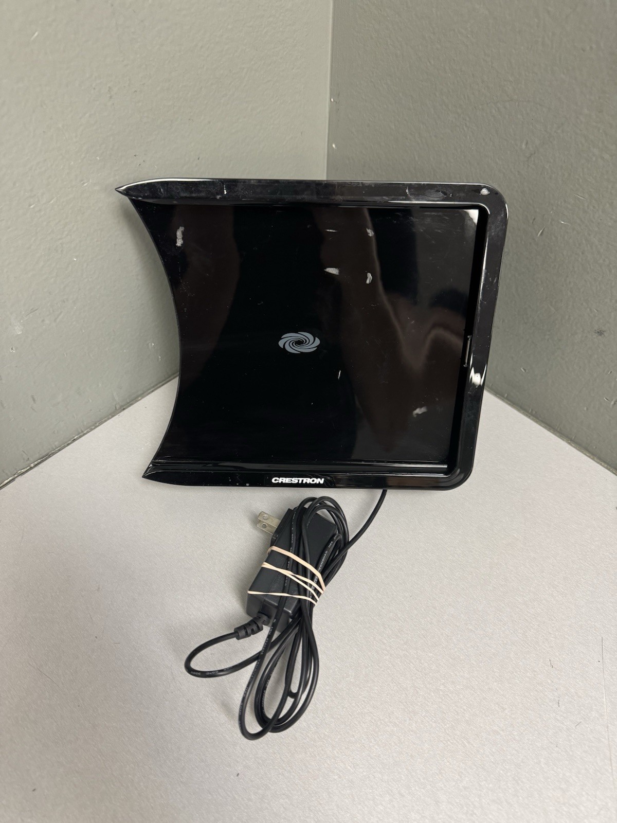Crestron IDOC-PAD2-DSC-B-S (Black) iPad Tabletop Docking Station