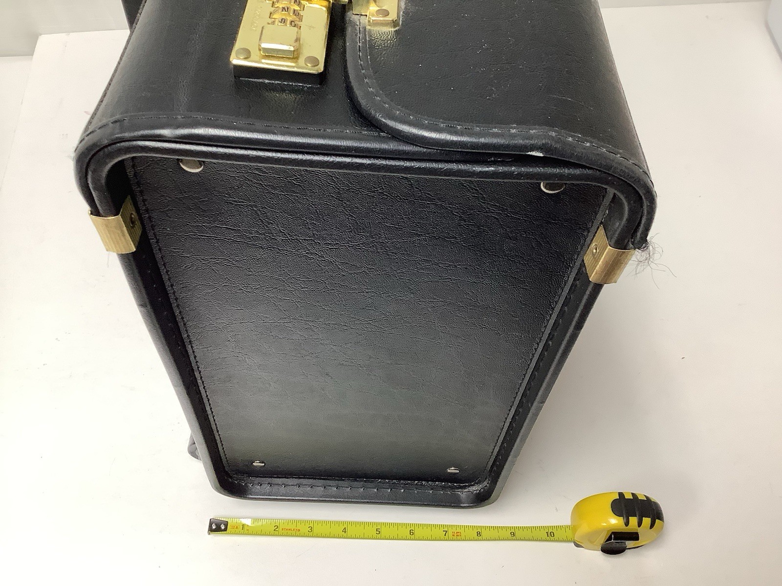 VTG U.S Luggage Rolling Pilot Case Black Leatherette Catalog Briefcase Locks