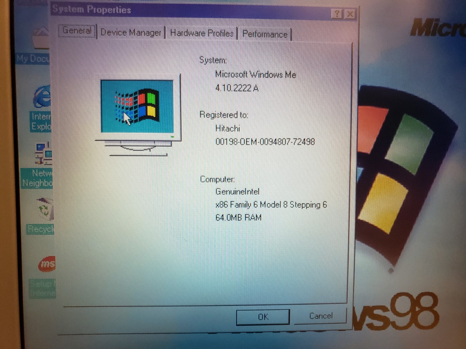 Vintage Rare Hitachi Flora 270GX 12.1″ Laptop Celeron 550MHz 64MB 10GB Win98