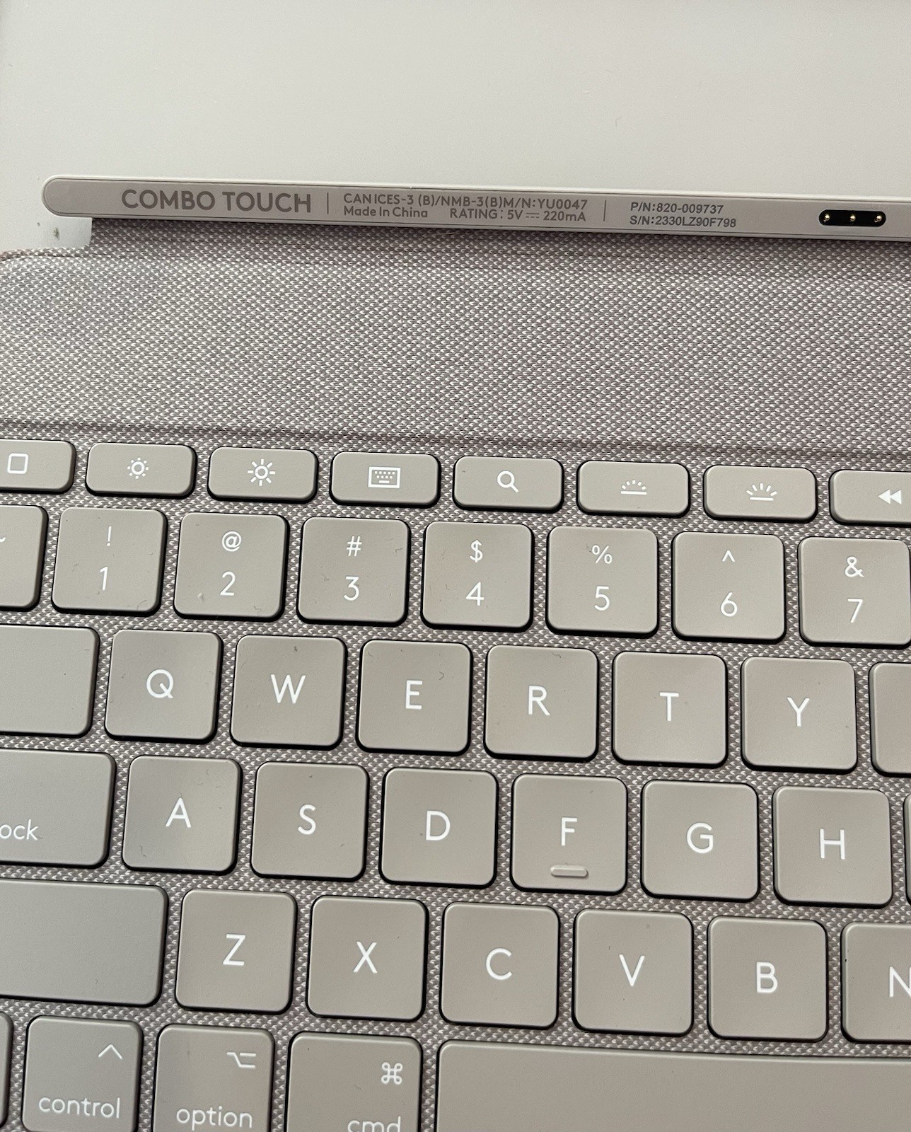 Logitech Combo Touch Keyboard Case for 12.9″ iPad Pro