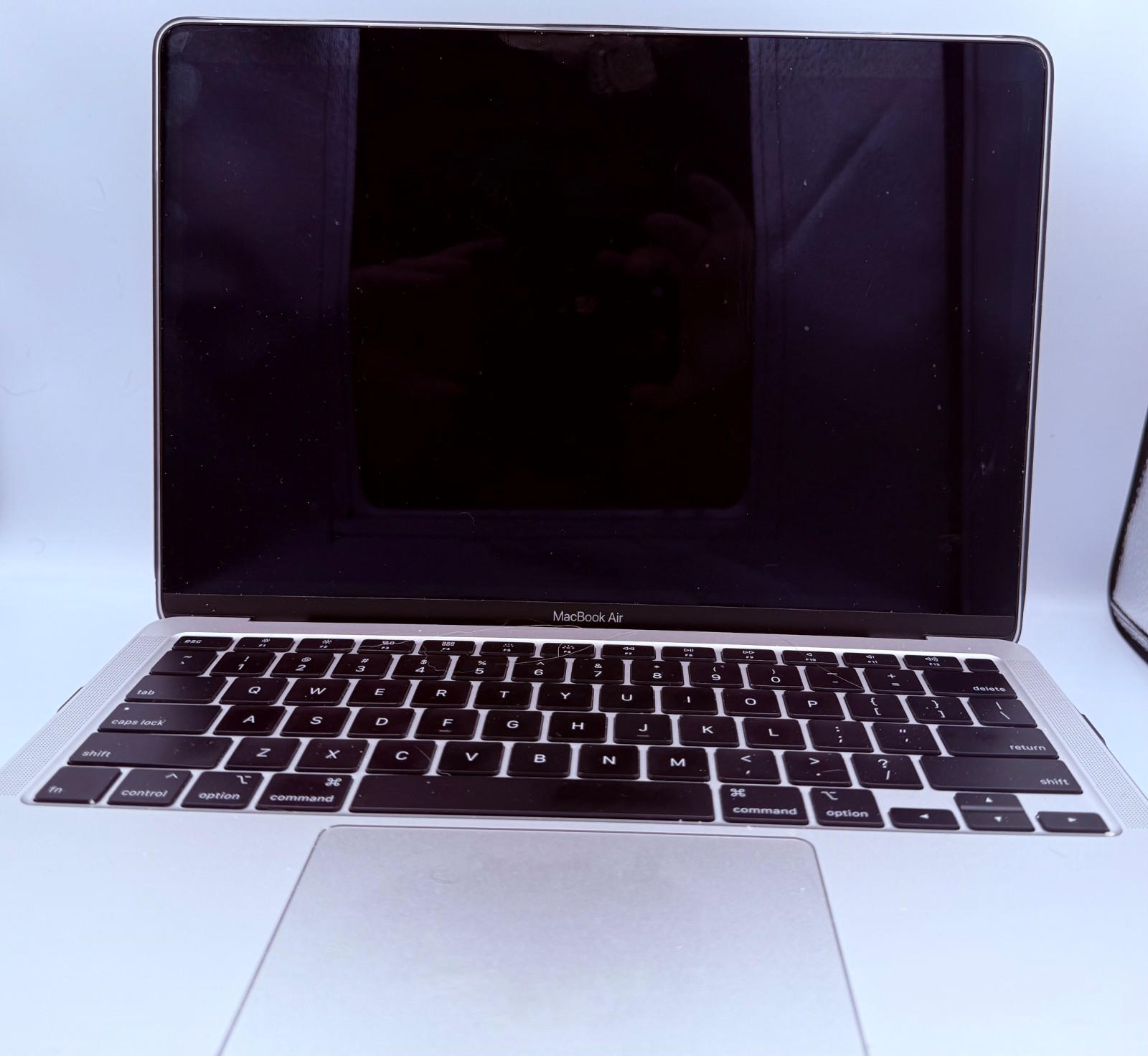 Apple MacBook Air 13 in 2020 Silver/Apple M1 3.2 GHz, 256 GB 8 GB 7-Core