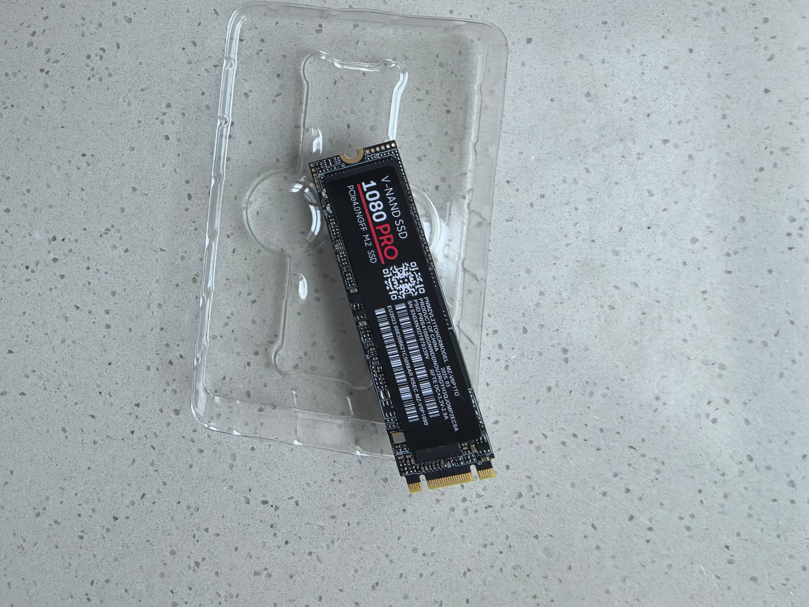 M2 2280 PCIe 4.0 solid-state drive high-speed storage device 1080P RO 2TB NGFF