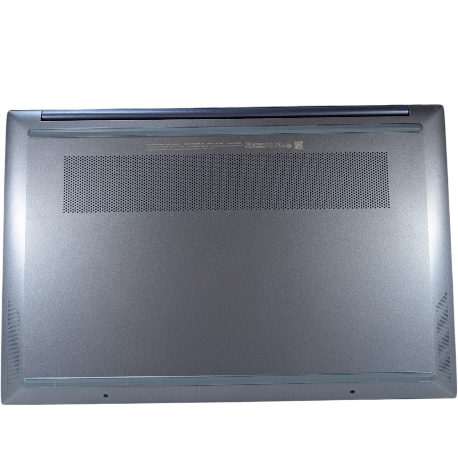 HP Pavilion 15-EG0081CL 15.6″ FHD Core i7-1165G7 512GB SSD 8GB RAM
