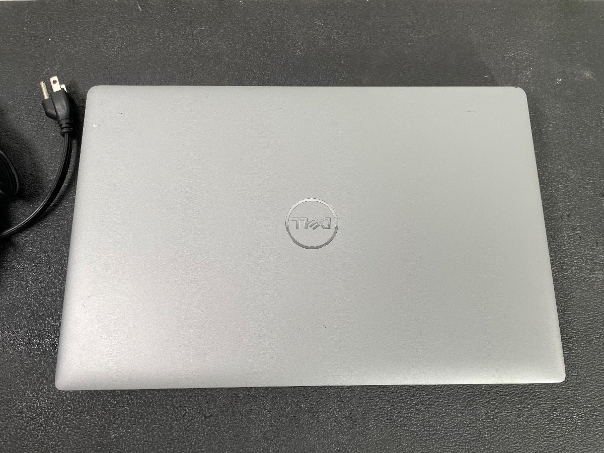 Dell Latitude 5530 15.6″ i5-1235U 2.50GHz 16GB 256GB NVMe SSD Windows 11 Pro
