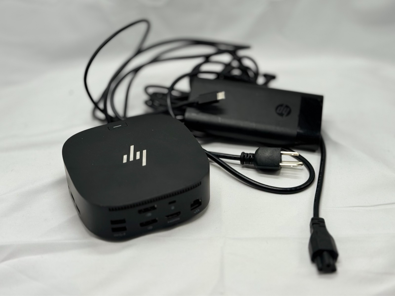 HP G5 USB-C Dock With Charger Universal Docking Station w/ 120W AC Adapter