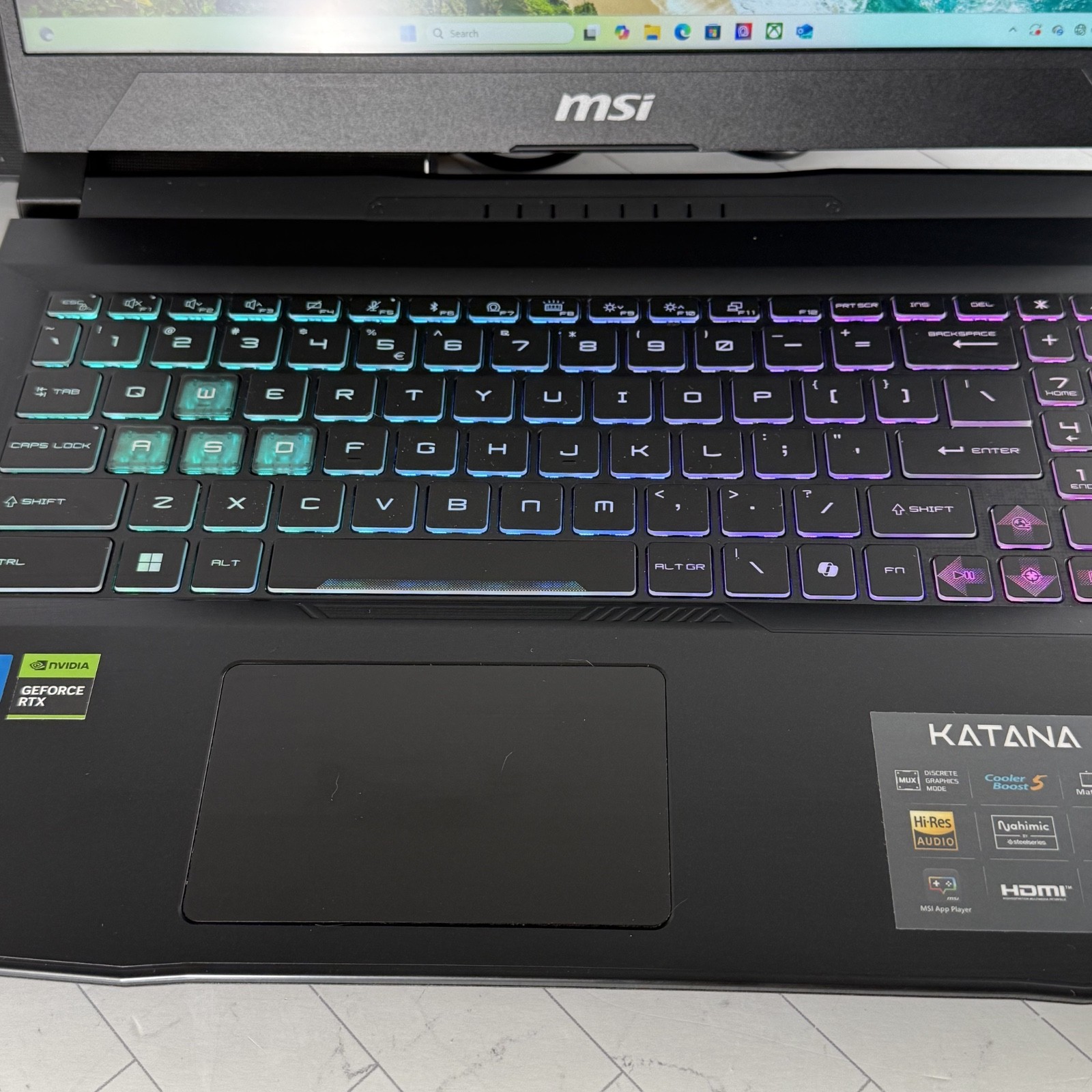 MSI Katana 15 B13VGK 15.6″ i7-13620H 2.4GHz 16 GB 1 TB GeForce RTX 4070 #H529