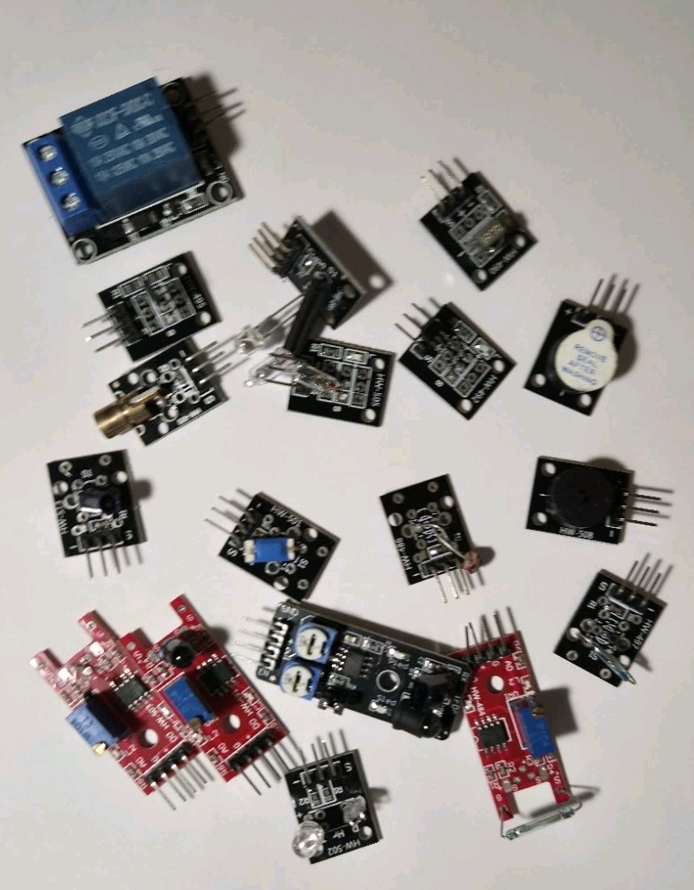 Inventr.io Arduino STEM Coding Kit Bundle 30 Days Lost In Space 37 Sensors HERO