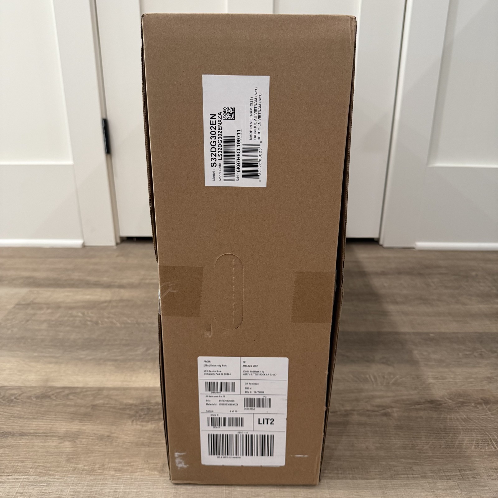Samsung 32-Inch Odyssey G3 G30D 1ms 180Hz FHD Gaming Monitor LS32DG302ENXZA NEW