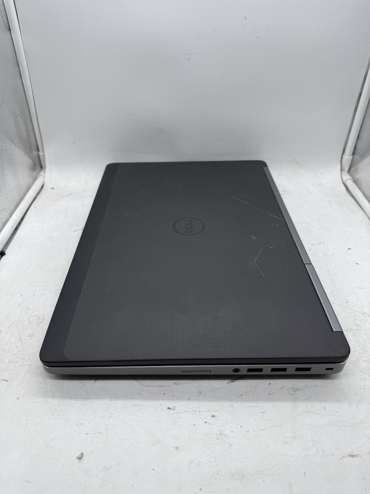 Dell Precision 7520 i7 7820HQ 2.9GHz 32GB RAM Quadro M2200 No SSD/OS