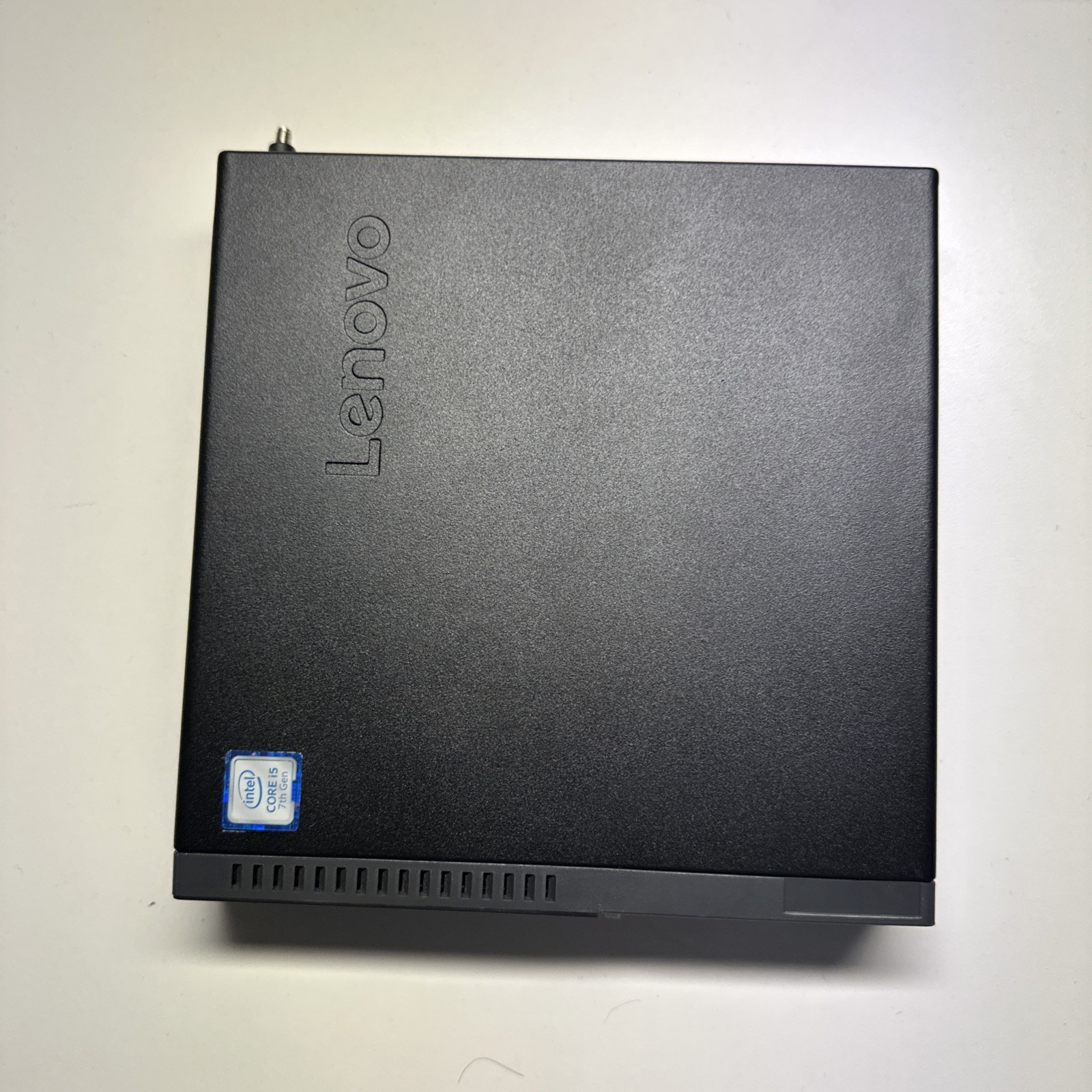 Lenovo ThinkCentre M710Q Tiny Computer i3-7100T 8GB 256GB SSD Windows 10 Pro