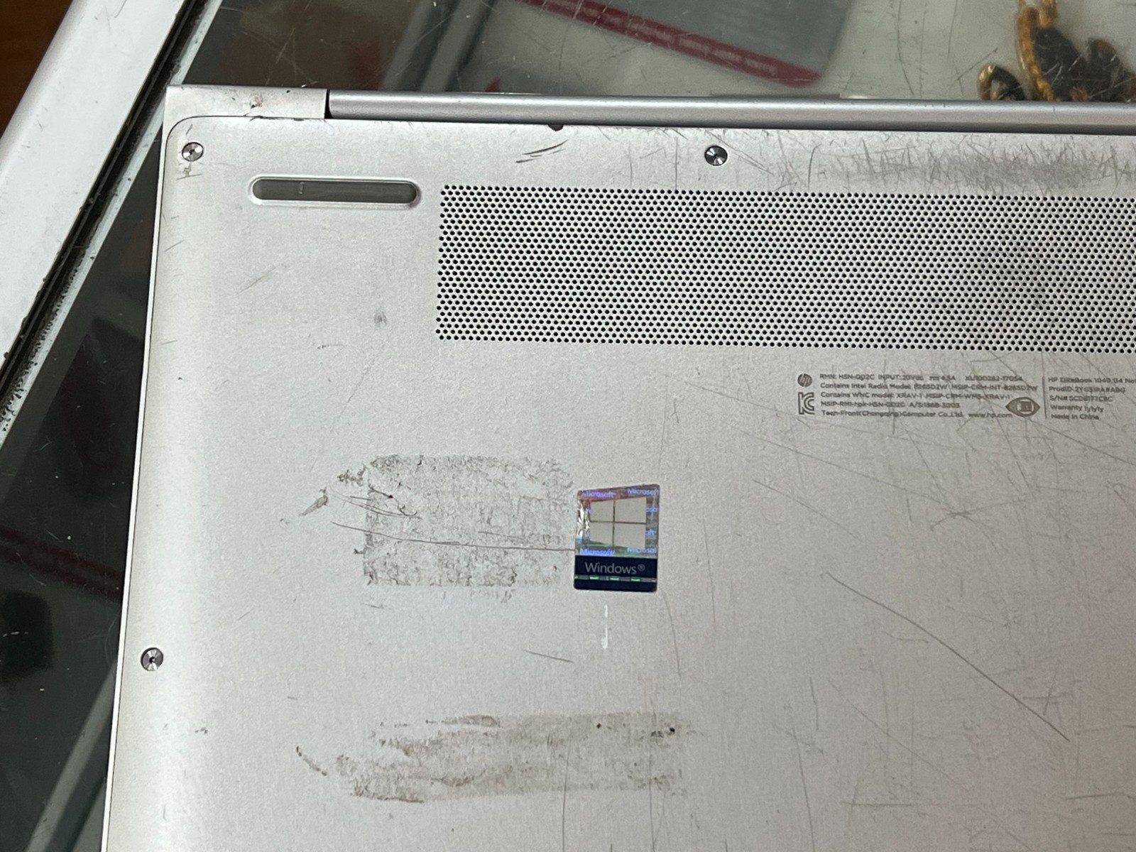 HP ELITBOOK 1040 G4 WINDOWS 10 PRO 256GB SSD HDD 8 GB RAM I5-7300U – FOR PARTS