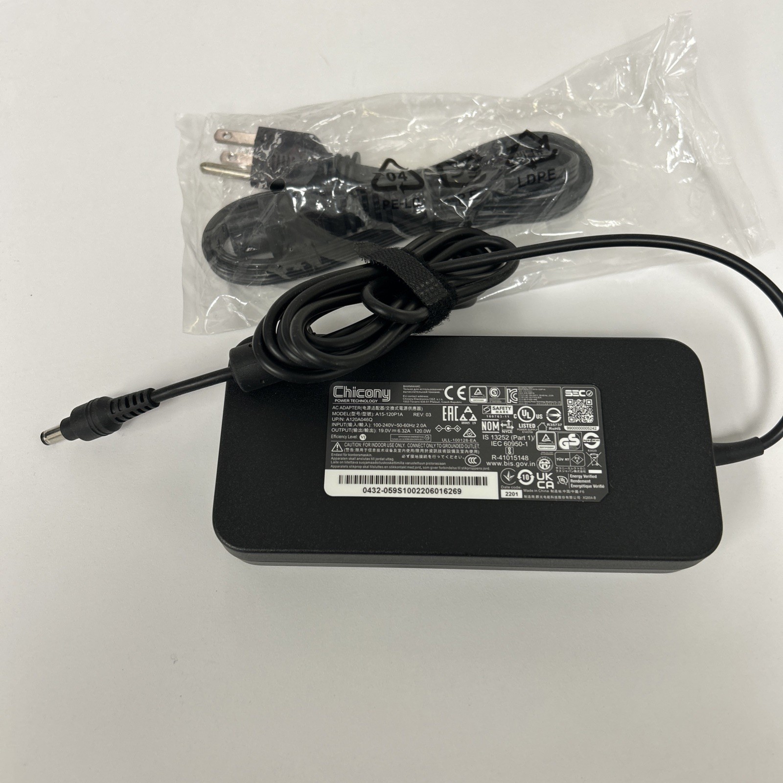 OEM Chicony A15-120P1A 120W 19V 6.32A AC Power Adapter A120A046Q
