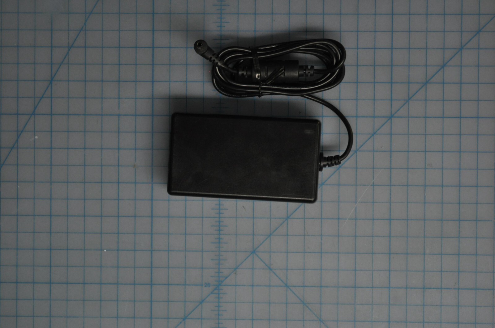 MOTOROLA 100-240 VAC 12VDC Power Supply Grade B HP-O2040D43