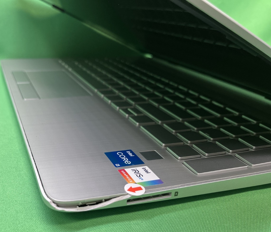 *AS IS-READ*HP 15t-dw300 15.6″ Intel Core i5-1135G7 @2.40GHz/8GB/256GB SSD/W11H