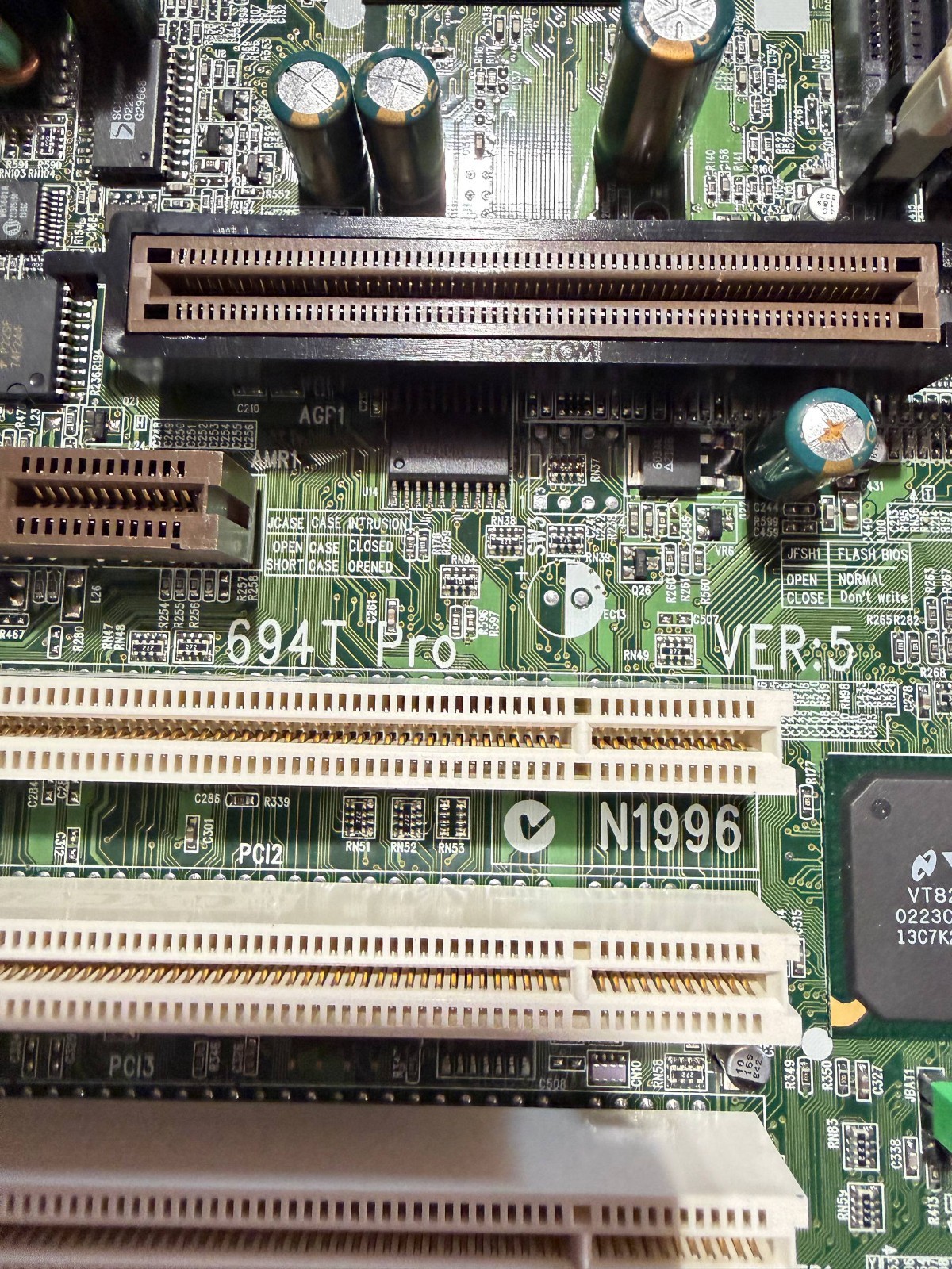 MAINBOARD MSI 694T PRO VER:5 VIA 694X s.370 SDRAM ISA PCI AGP