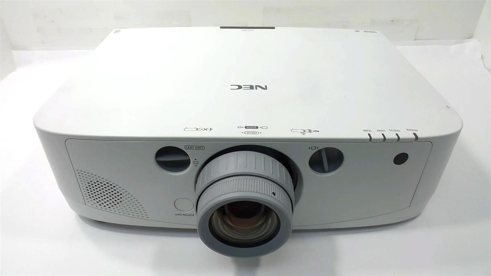 NEC NP-PA550W Large Venue Projector – 5500 Lumens – Lamp Timer : 1400 Hours