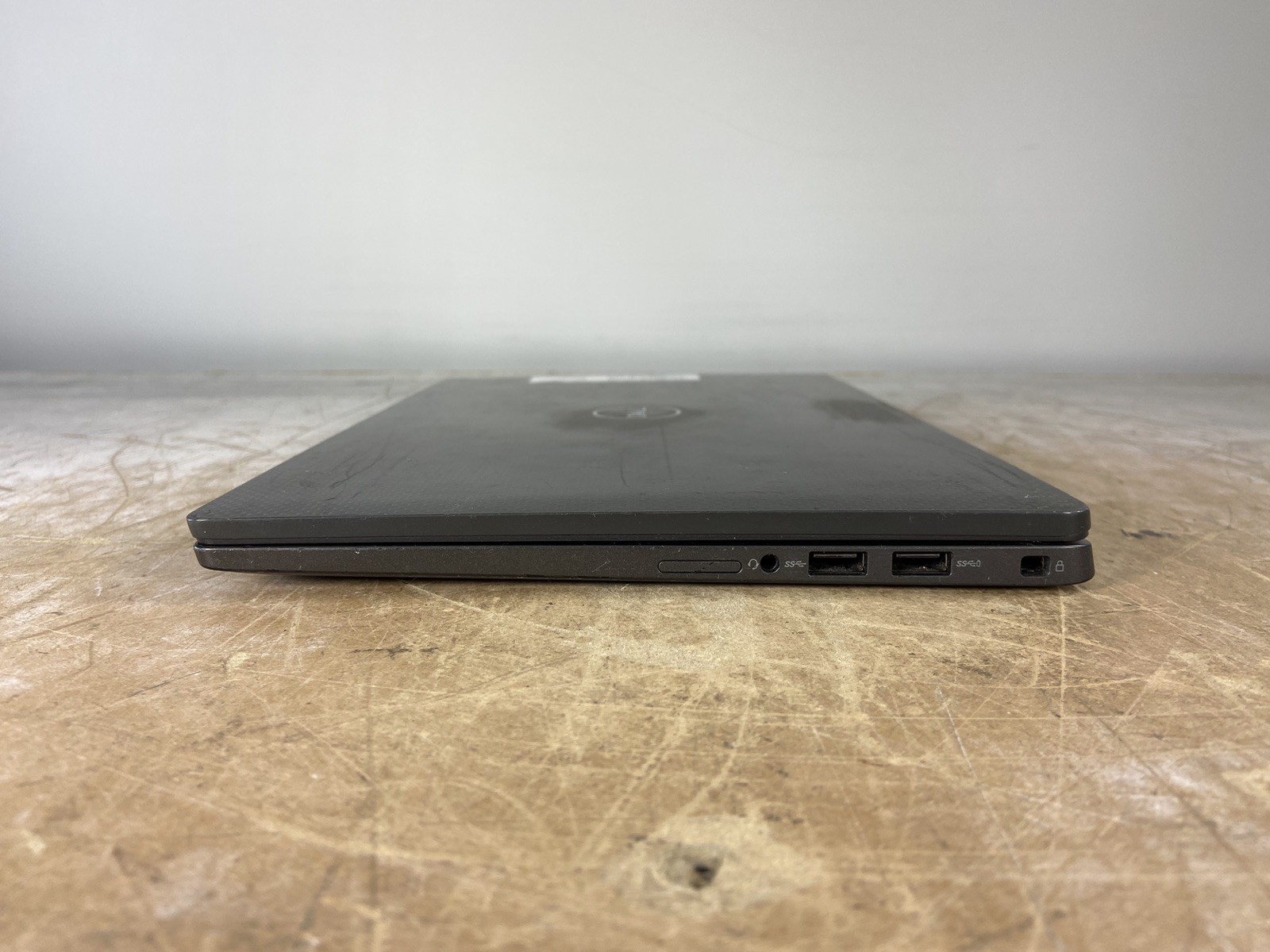 DELL LATITUDE 7410 i5-10210U @ 1.60GHz, 8GB RAM, NO HDD/OS