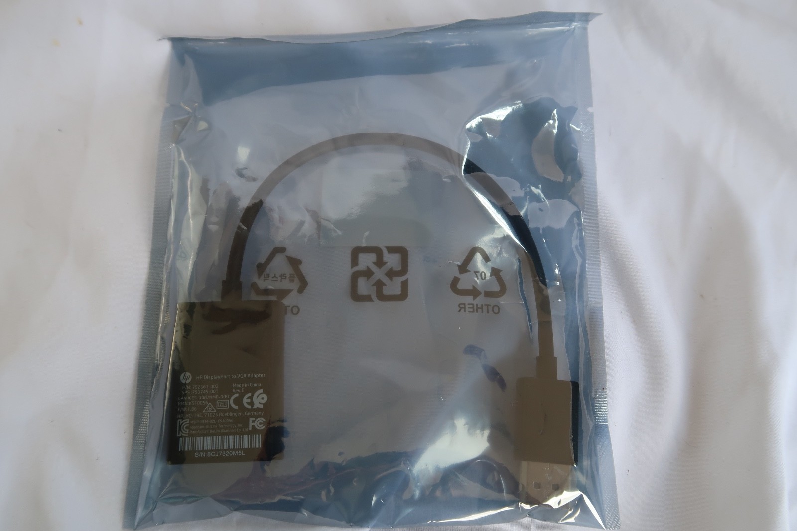 HP DisplayPort to VGA Adapter Cable P/N 752661-002 SPN 753745-001 New Sealed