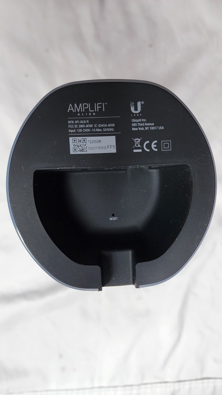 Ubiquiti AmpliFi Alien Tri-Band WiFi 6 Mesh Router AFI-ALN-R-US Touchscreen IOB
