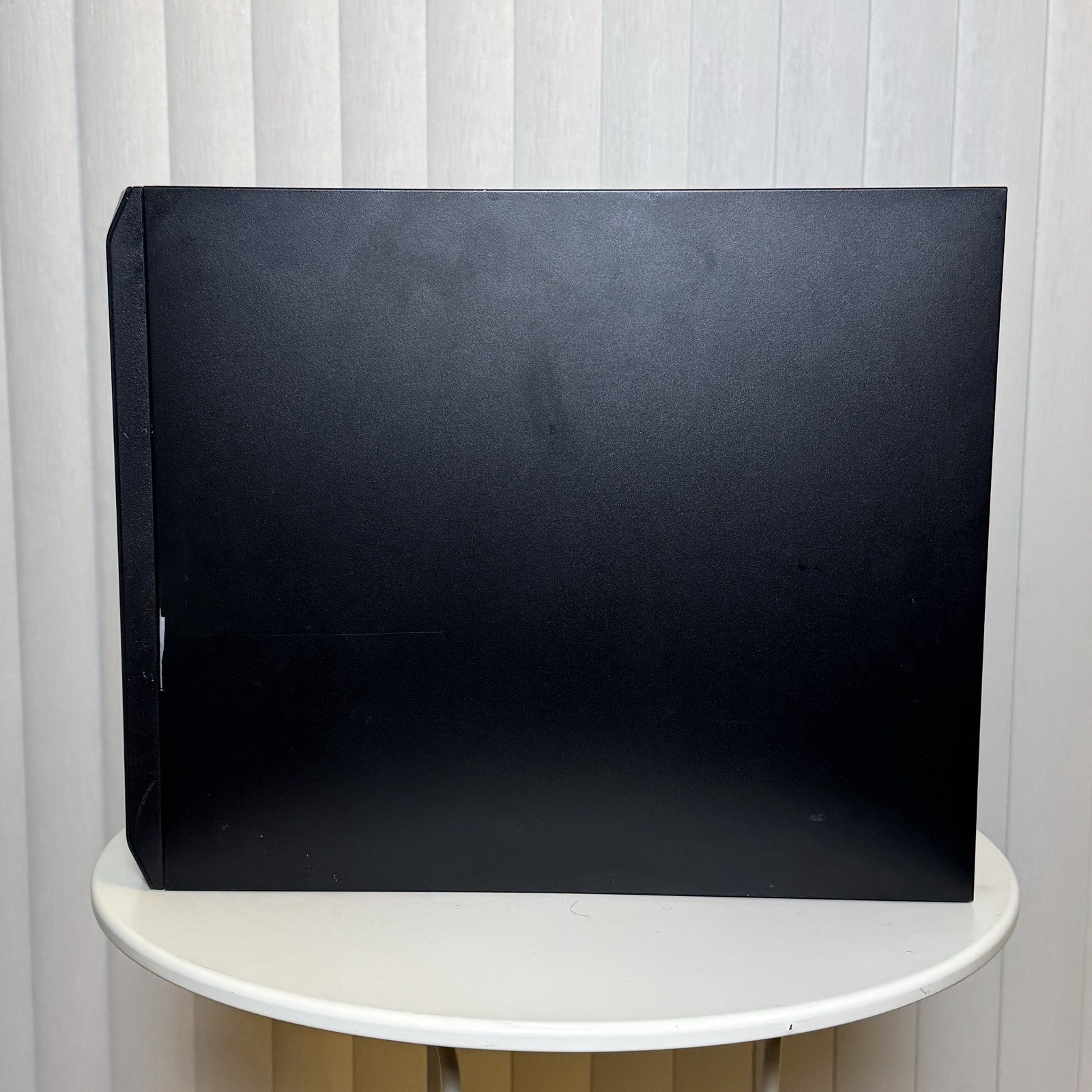 HP Z2 G4 Tower Workstation Desktop | Core i7-9700 3.0GHz | No RAM/SSD | Win COA