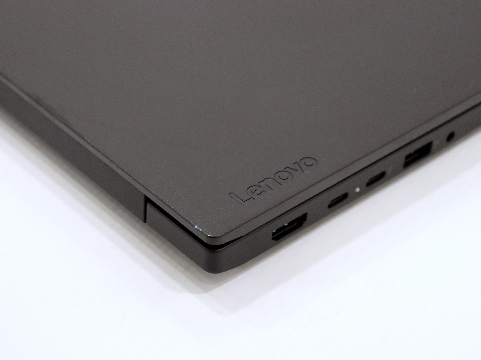 Lenovo ThinkPad E16 Gen 3 16.0″ Intel Core 7 240H 16GB RAM 256GB NVMe W11P
