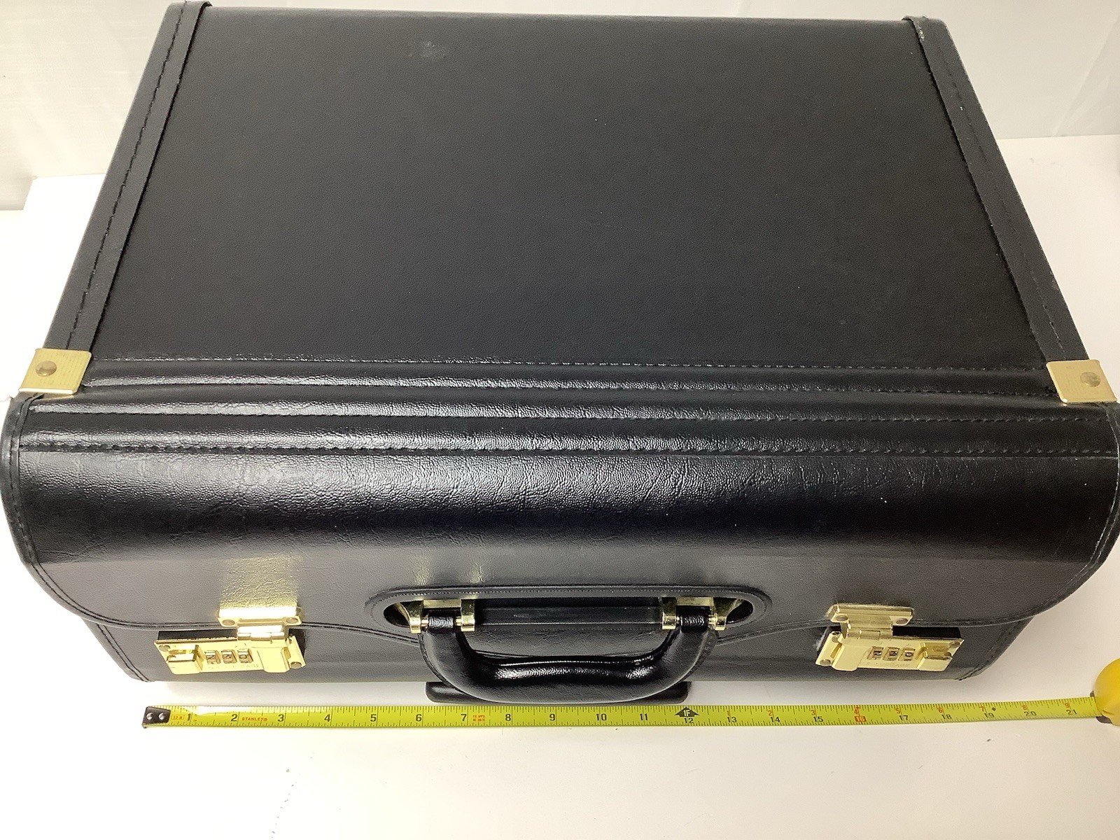 VTG U.S Luggage Rolling Pilot Case Black Leatherette Catalog Briefcase Locks