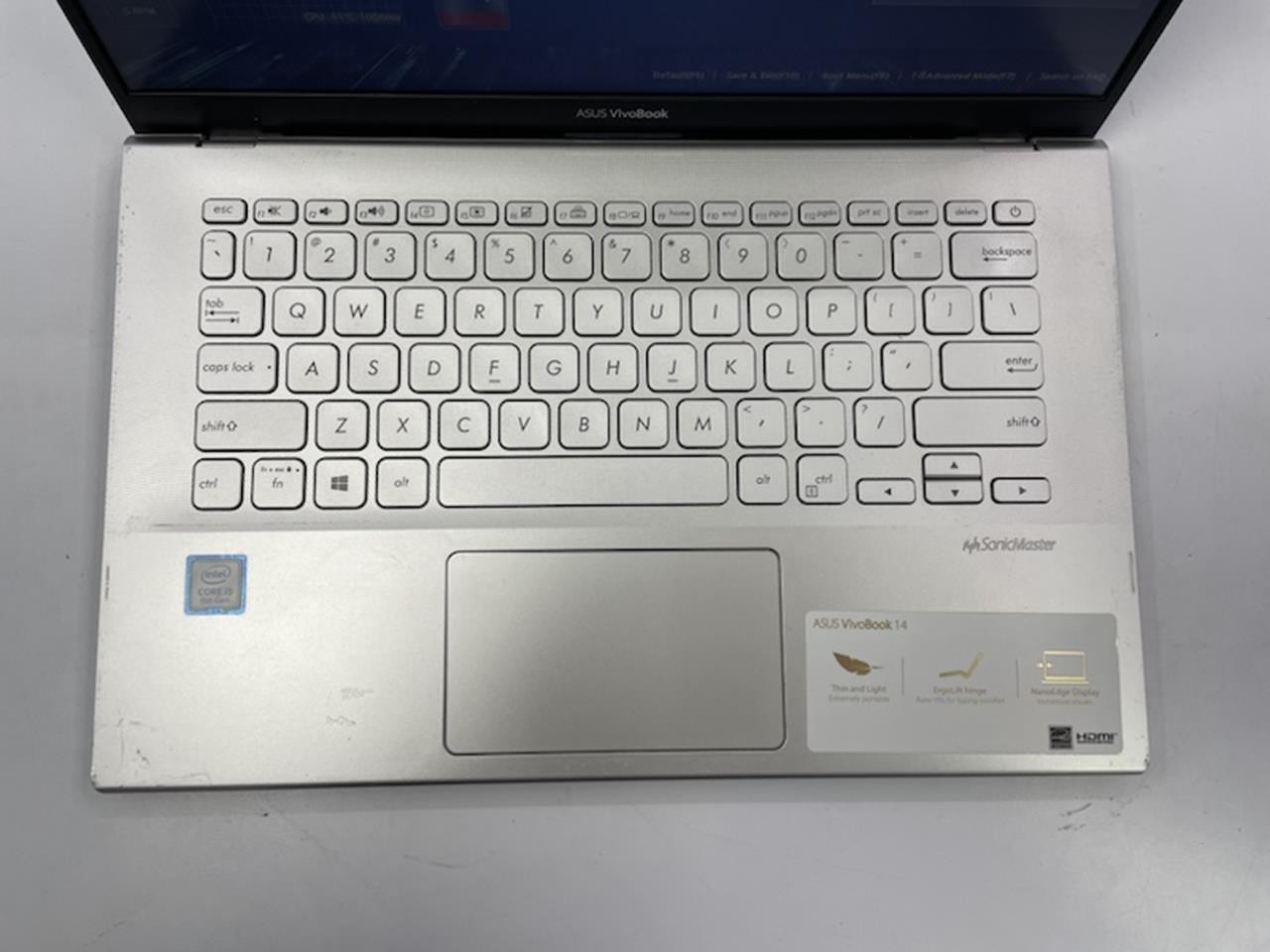 ASUS VIVIOBOOK X420UA Laptop w/ INTEL CORE i5-8250U 1.60 GHZ + 8 GB No HD/OS
