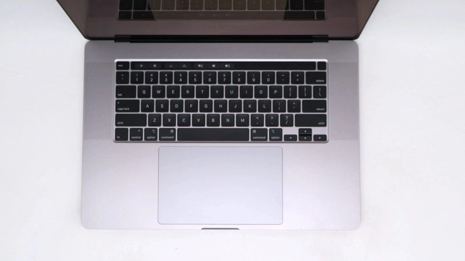 Apple MacBook Pro 16” 2019 Retina Touch Bar Intel i9 32GB RAM 500GB SSD macOS