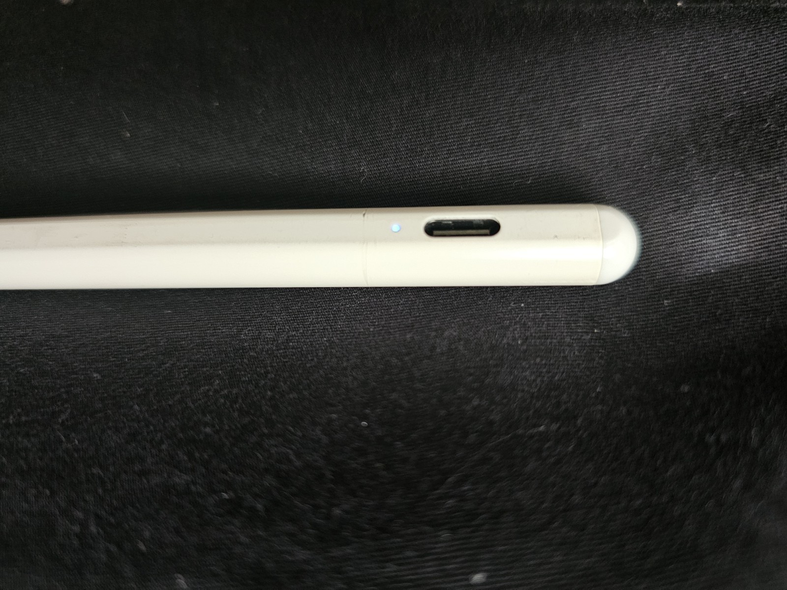 Apple iPad 11.5in 64GB Wi-Fi Silver Tablet Bundle w/ Apple Pencil, Case