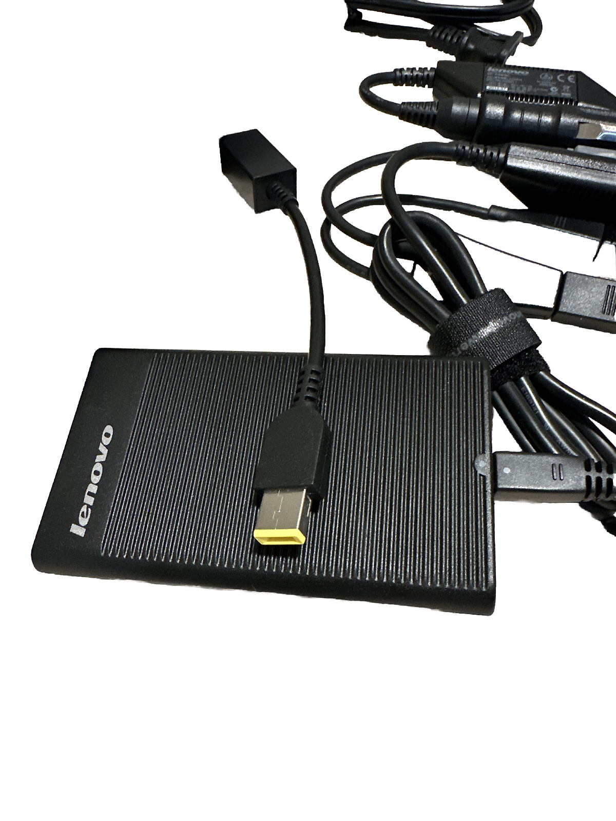 Lenovo 41R4538 Portable AC/DC 90W Power Adapter (20V 4.5A)