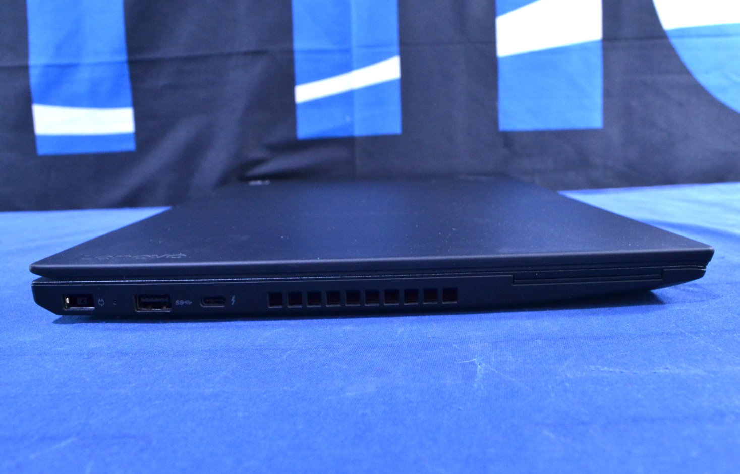 Lenovo ThinkPad P51s i7-6500U/ NVIDIA Quadro M520/ 16GB/ 512GB/ No OS(J071602)