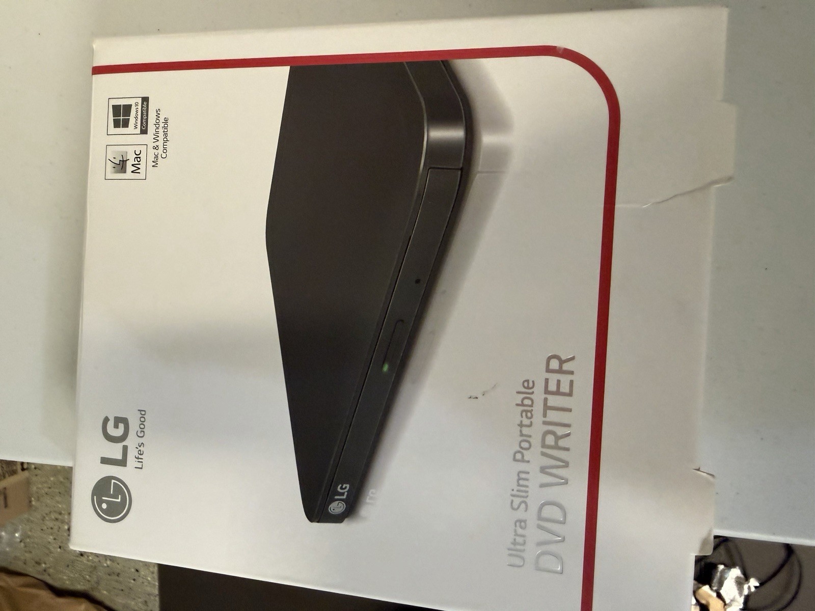 LG DVD Writer Ultra Slim Portable SP80NB80 External Drive MAC/WINDOWS