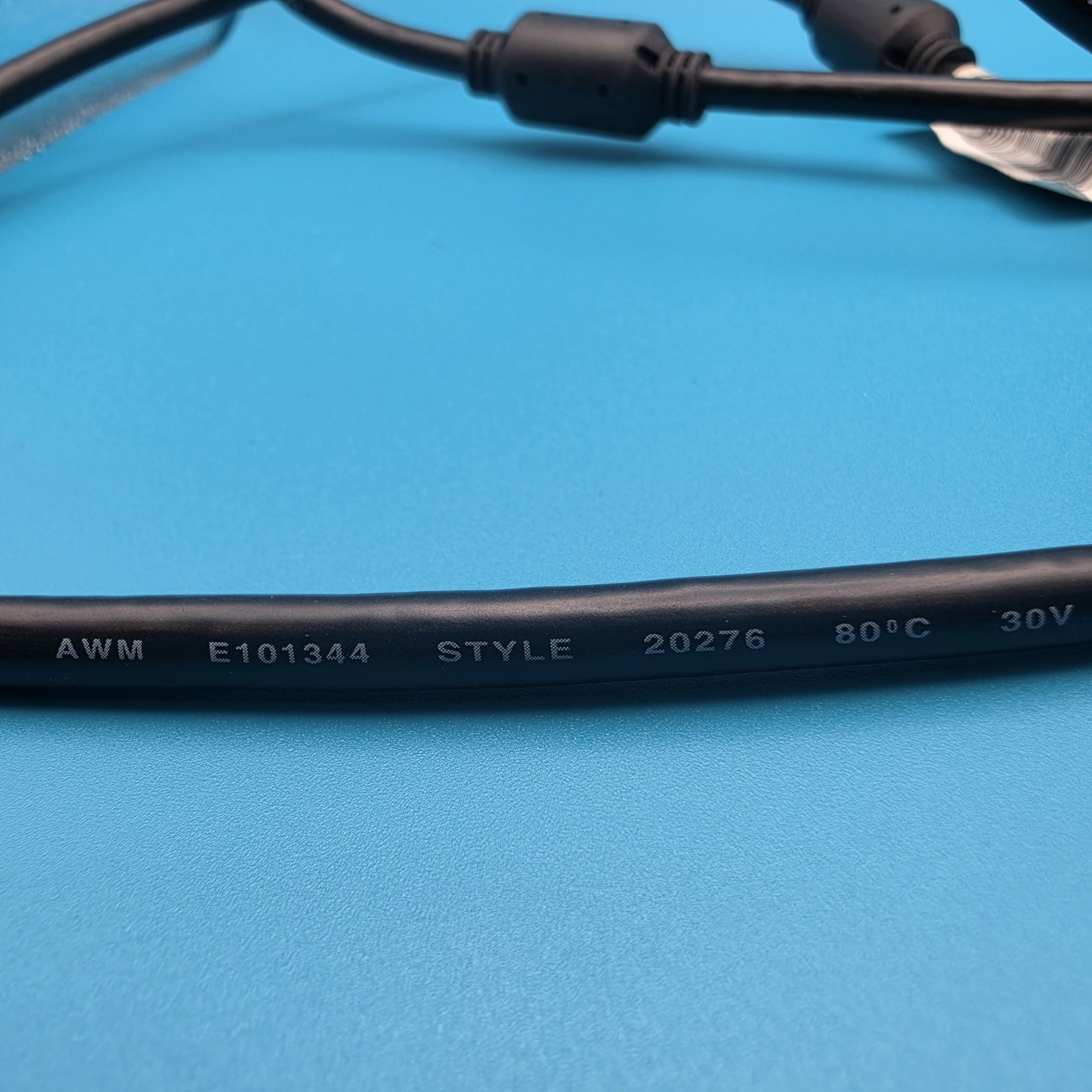 VGA/SVGA D-Sub (DE-15) Male to Male Monitor Cable Black/Blue MPN ll80671