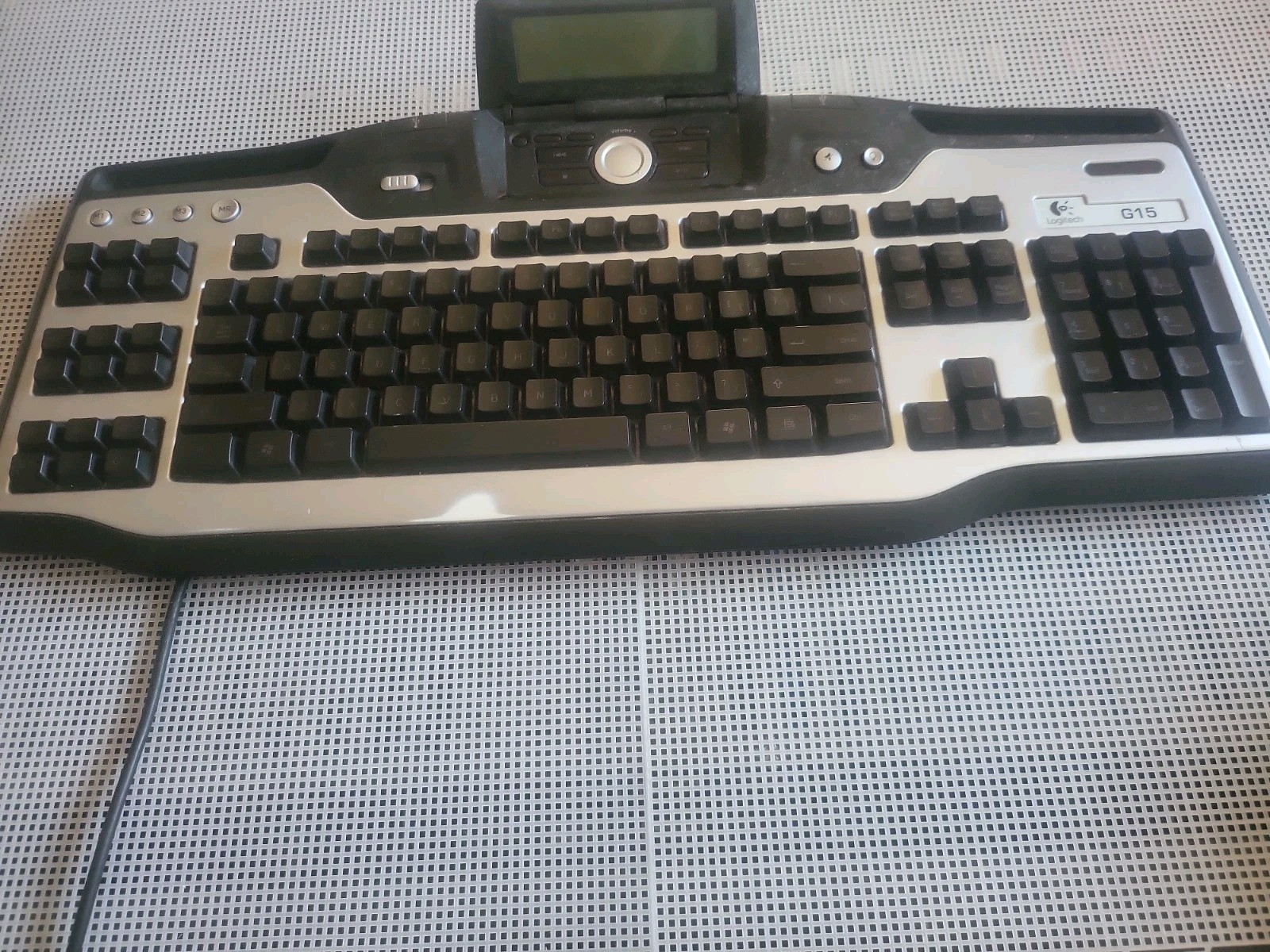 Logitech G15 Gaming Keyboard Y-UG75Wired USB Illuminated Screen Tested Works