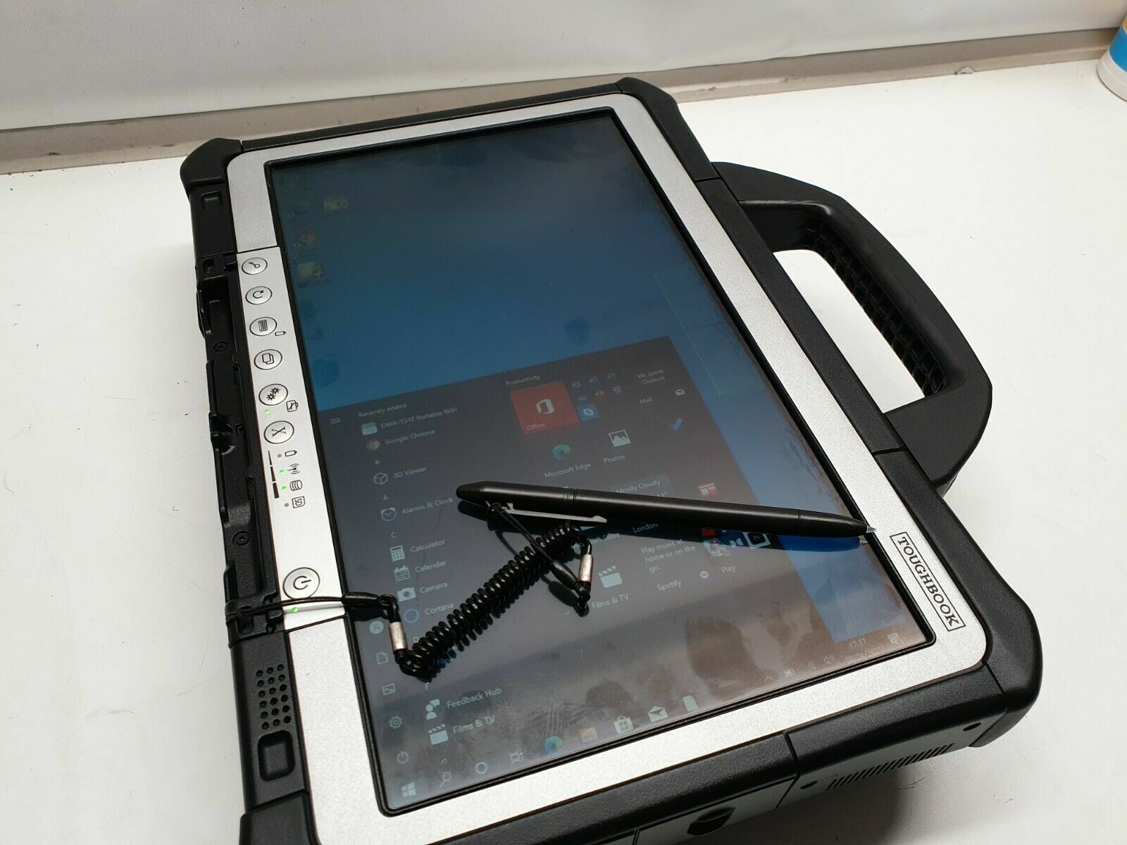 PANASONIC TOUGHBOOK CF-D1 MK3 i5-6300U 2.40GHZ 8GB 512GB SSD XENTRY TAB GRADE A
