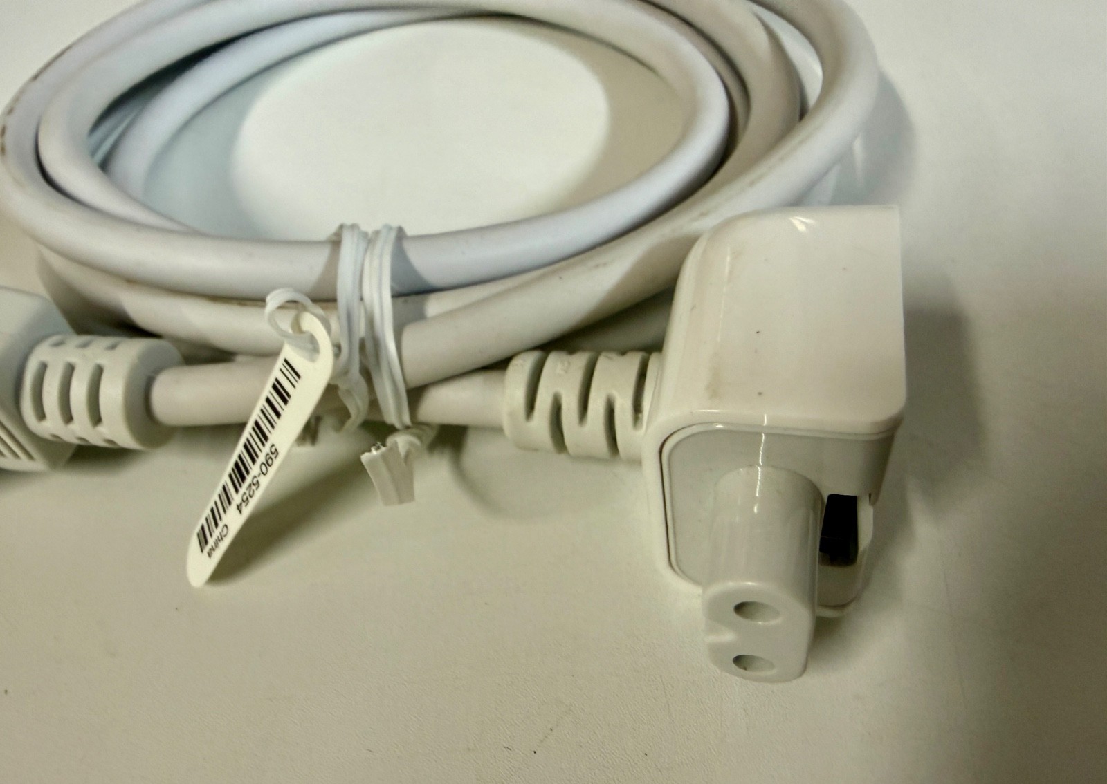 Genuine Original Apple Duckhead Two-Prong Plug with Extension Cord – MK122LL/A