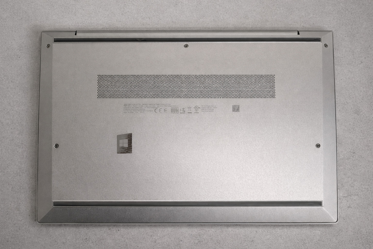 HP EliteBook 845 G8 14” AMD Ryzen 5 PRO 5650U 8GB 256GB SSD Backlit Win11 Pro