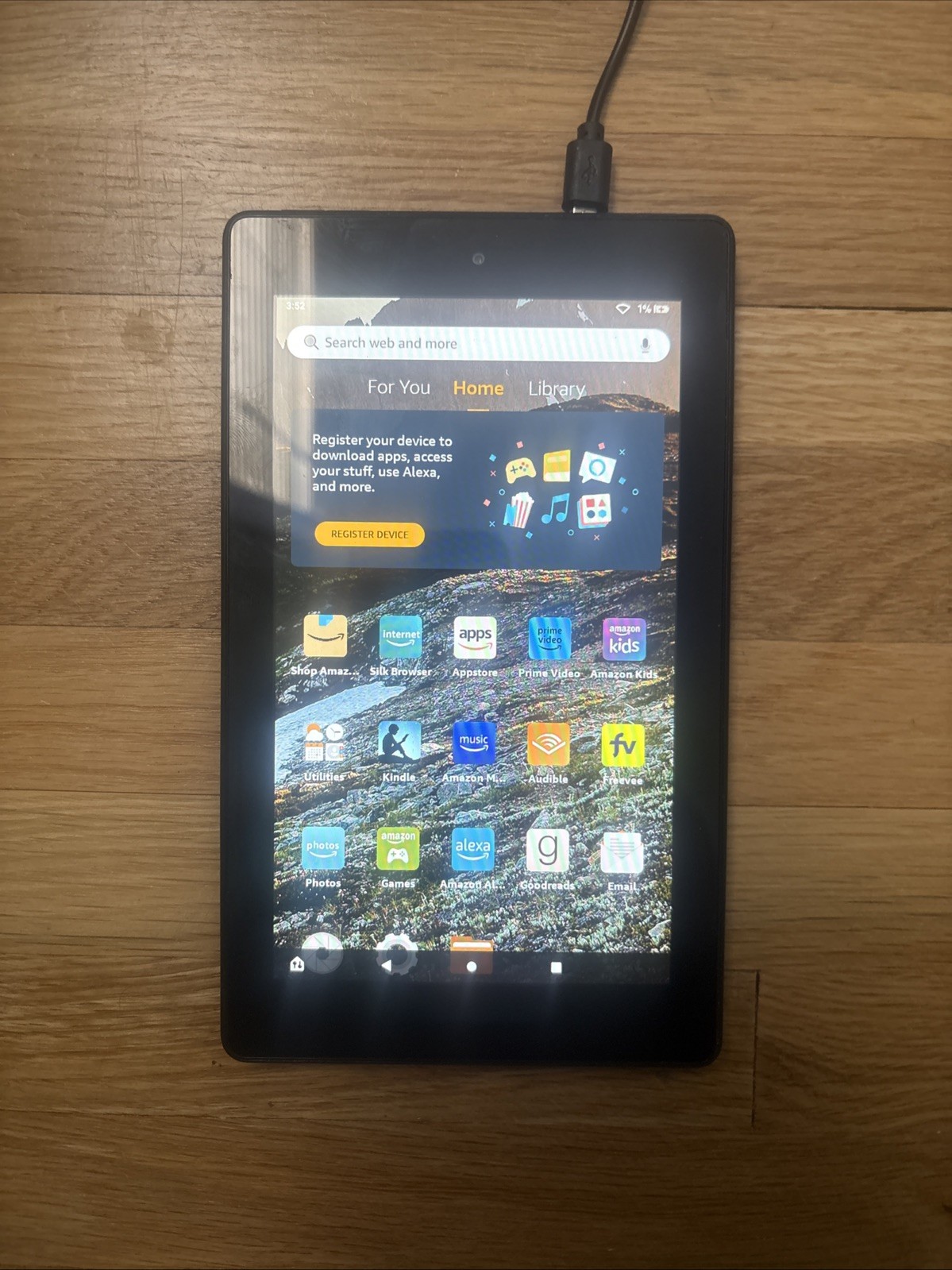 Amazon Fire 7 (9th Generation) M8S26G 8 GB Fire OS (WiFi Only)