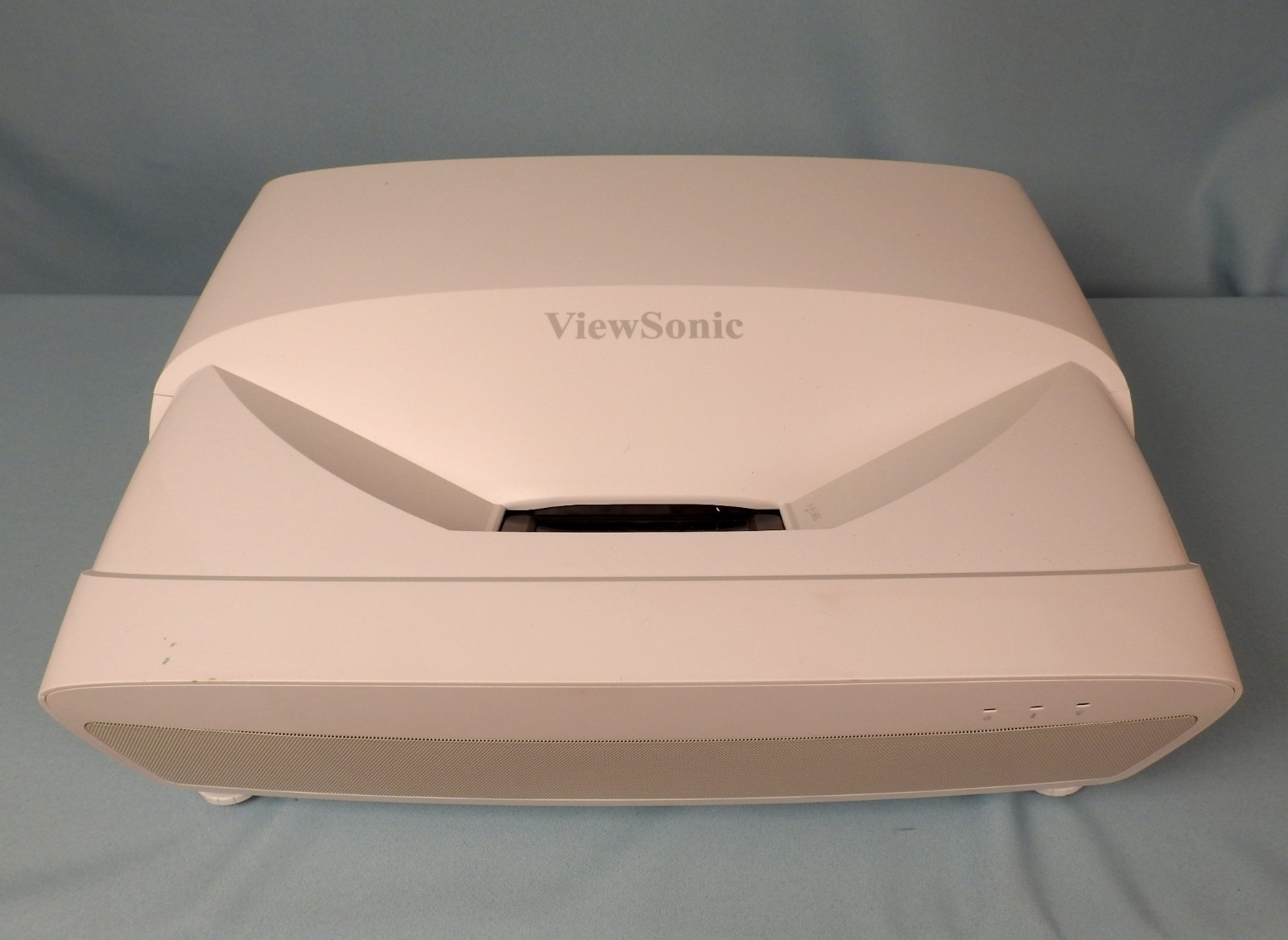 Viewsonic LS831WU 4500 Lumens WUXGA Ultra Short Throw Projector
