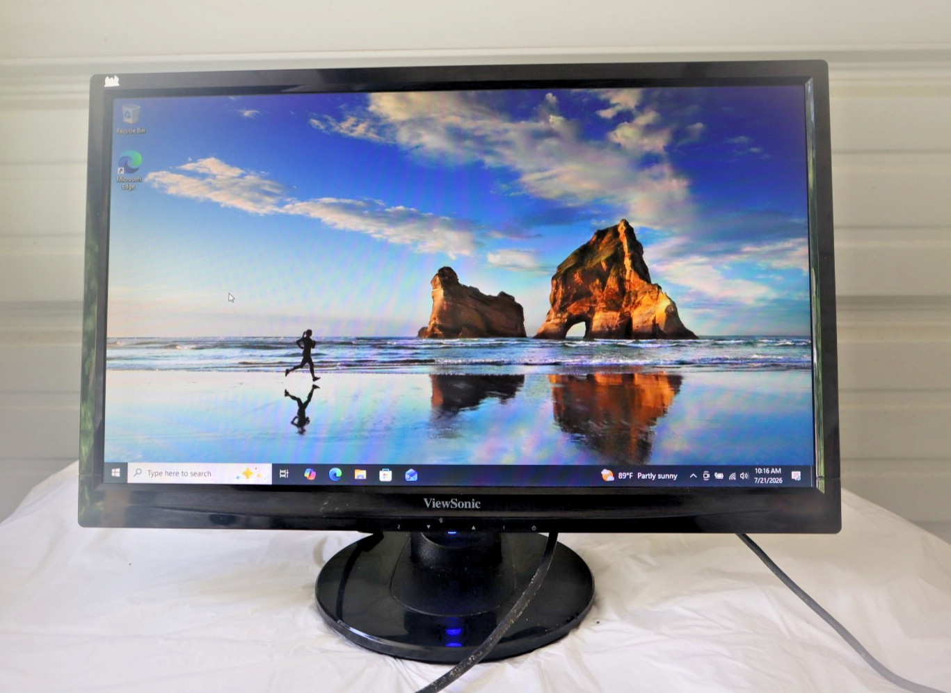 ViewSonic VA2246MH-LED 22″ LED LCD Monitor HD 1080p VS15451, Tested, W/ Stand