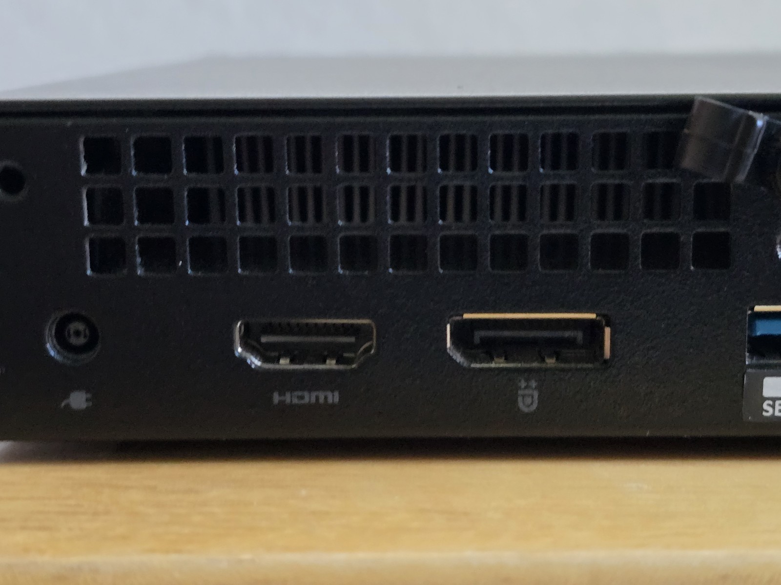 DELL OPTIPLEX 3050 MICRO I3 7100T 16GB MEM 256GB M.2 SSD 500GB HD WIFI WIN11