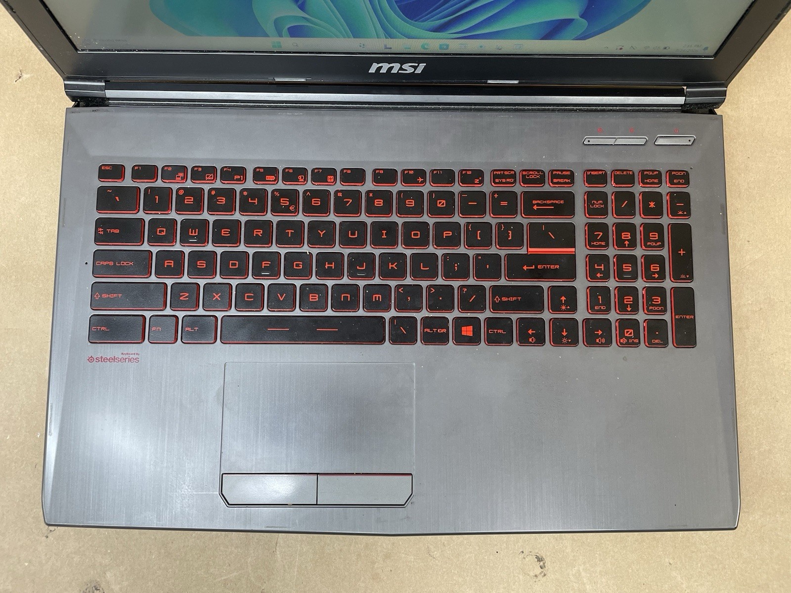 MSI GV62 8RD 15.6″ i5-8300H@2.30GHz 32GB GTX1050Ti 1TB+13GB SSD Win11 *READ*