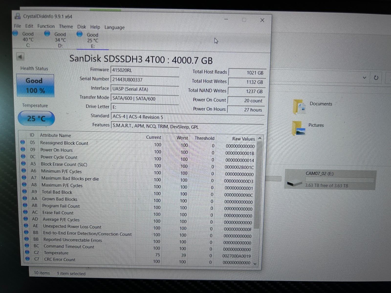 SanDisk Ultra 3D 4TB (100% Health, Less than 30hrs) 2.5″ SATA (SDSSDH34T00G25)