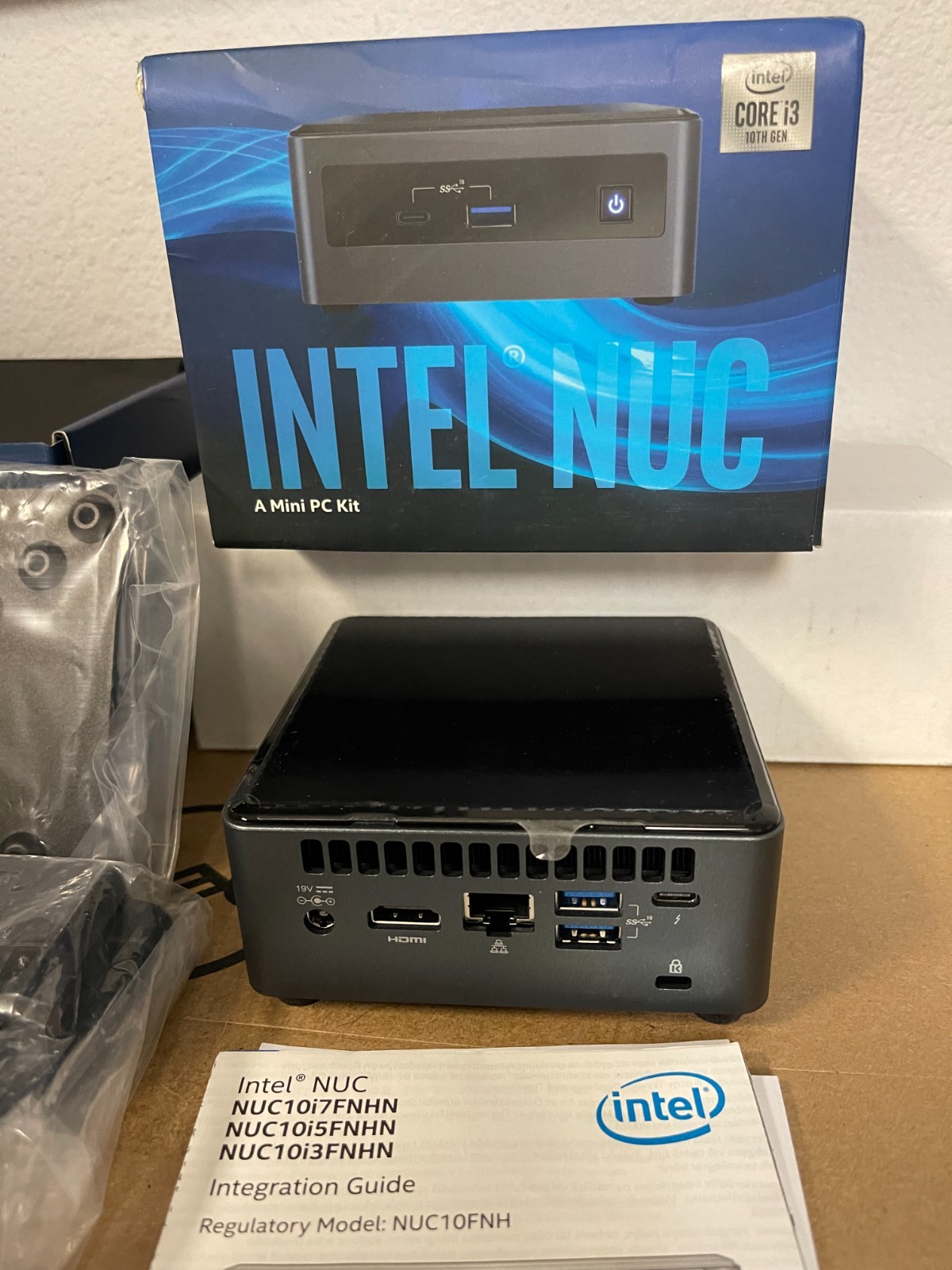 Intel NUC10i3FNH (Barebones, No RAM/SSD/OS) – barely used, tested, Retail Box