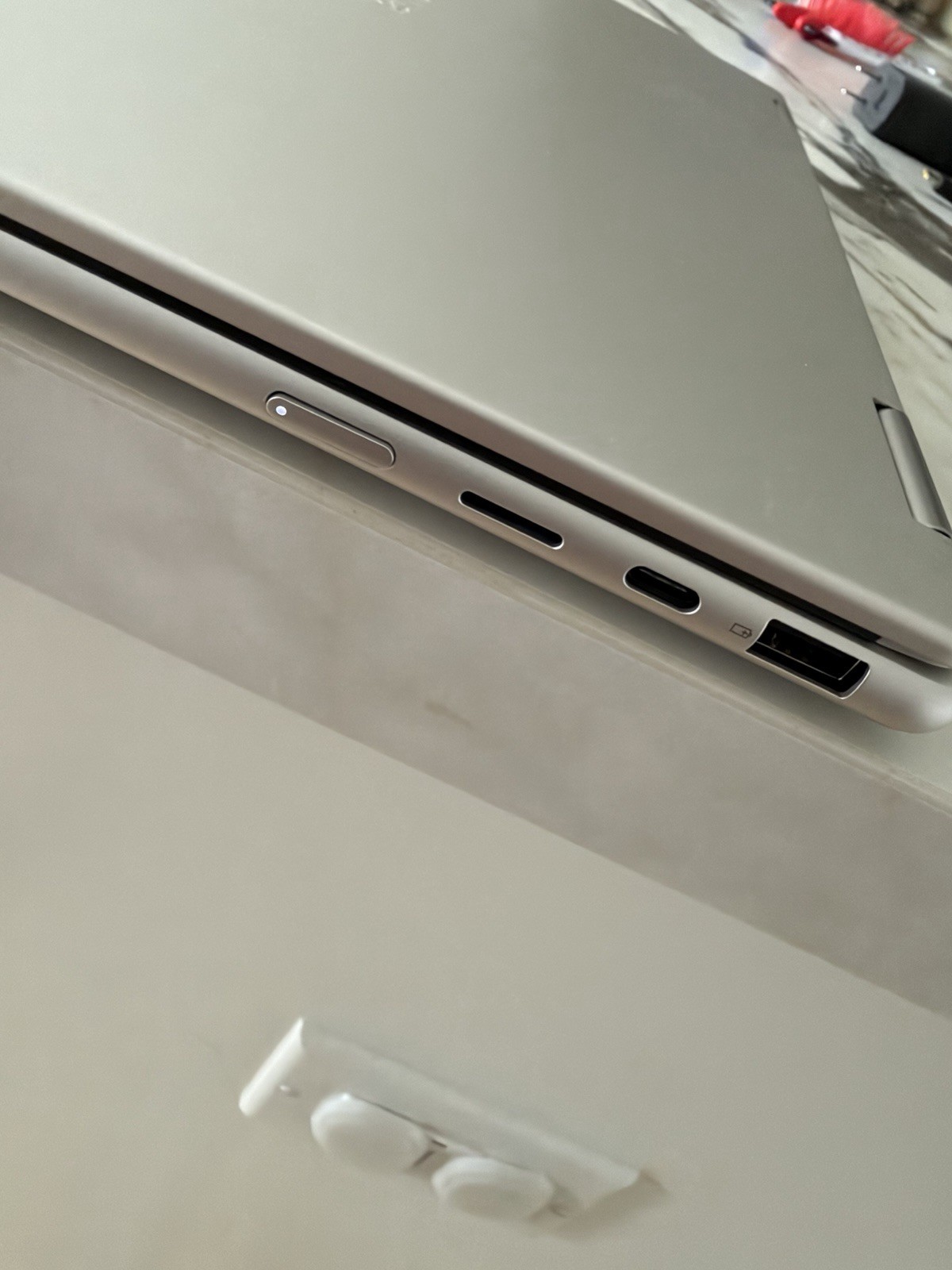 Lenovo Yoga 7 2-in-1 14in OLED Touch Ryzen AI 7 350 16GB 1TB SSD W11 Seashell