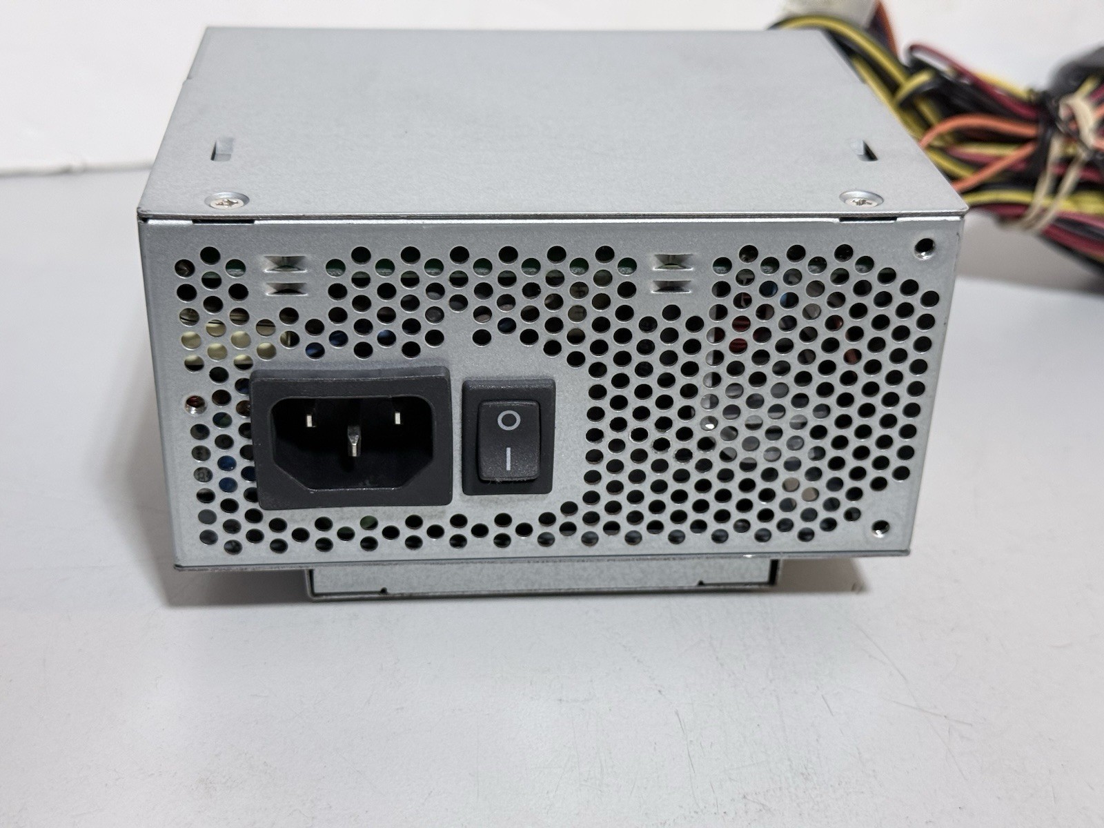 Sea Sonic 300W 20+4 Pin Desktop Power Supply SS-300SFD Active PFC F3