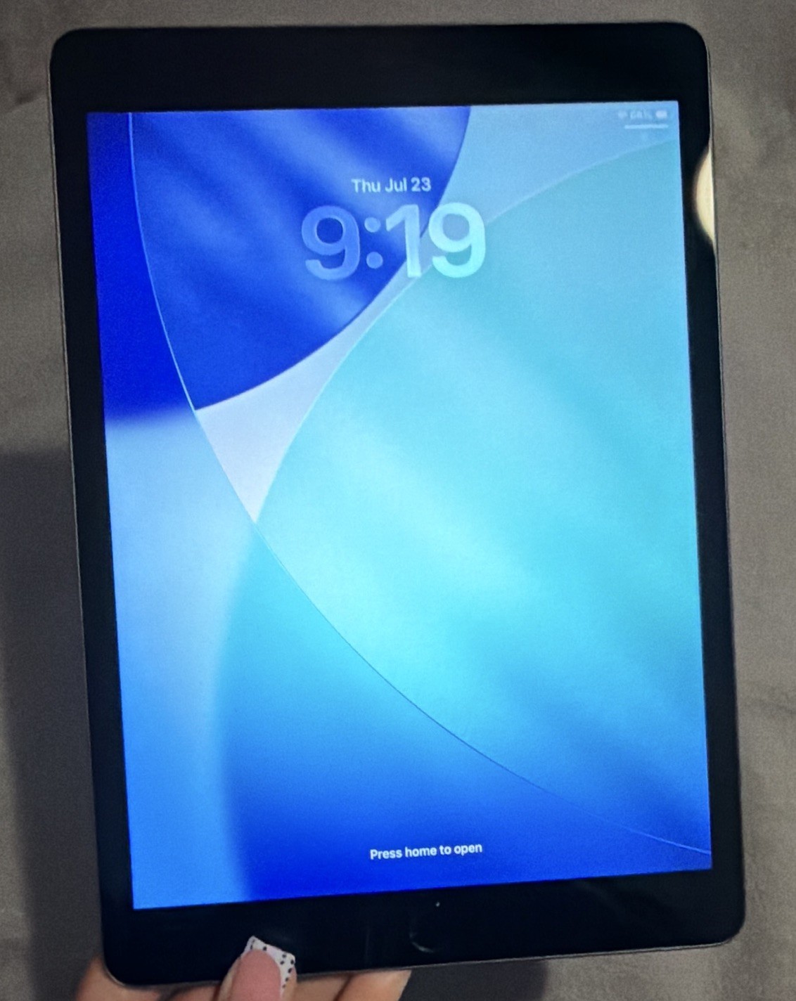 Apple iPad (9th Gen) 10.2in 64GB Wi-Fi Gray iPadOS MK2K3LL/A