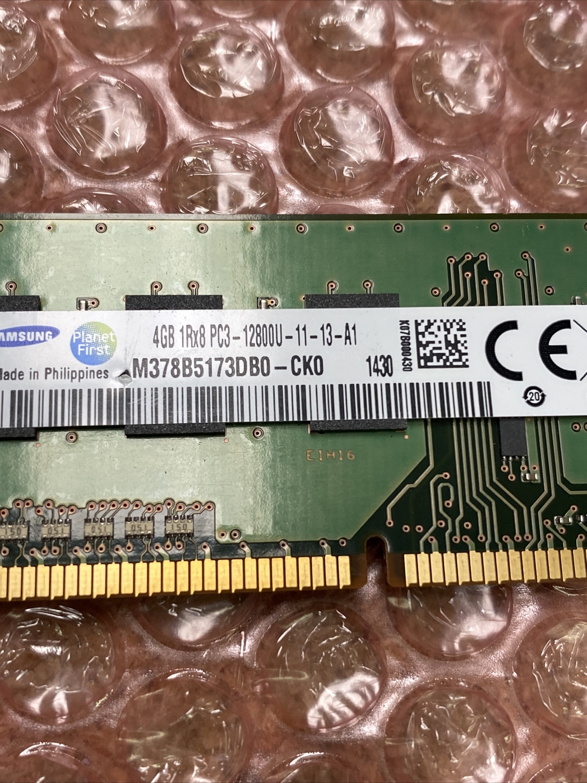 Samsung 4GB 240-Pin DDR3 1600 (PC3-12800) Desktop Ram M378B5173DB0-CK0