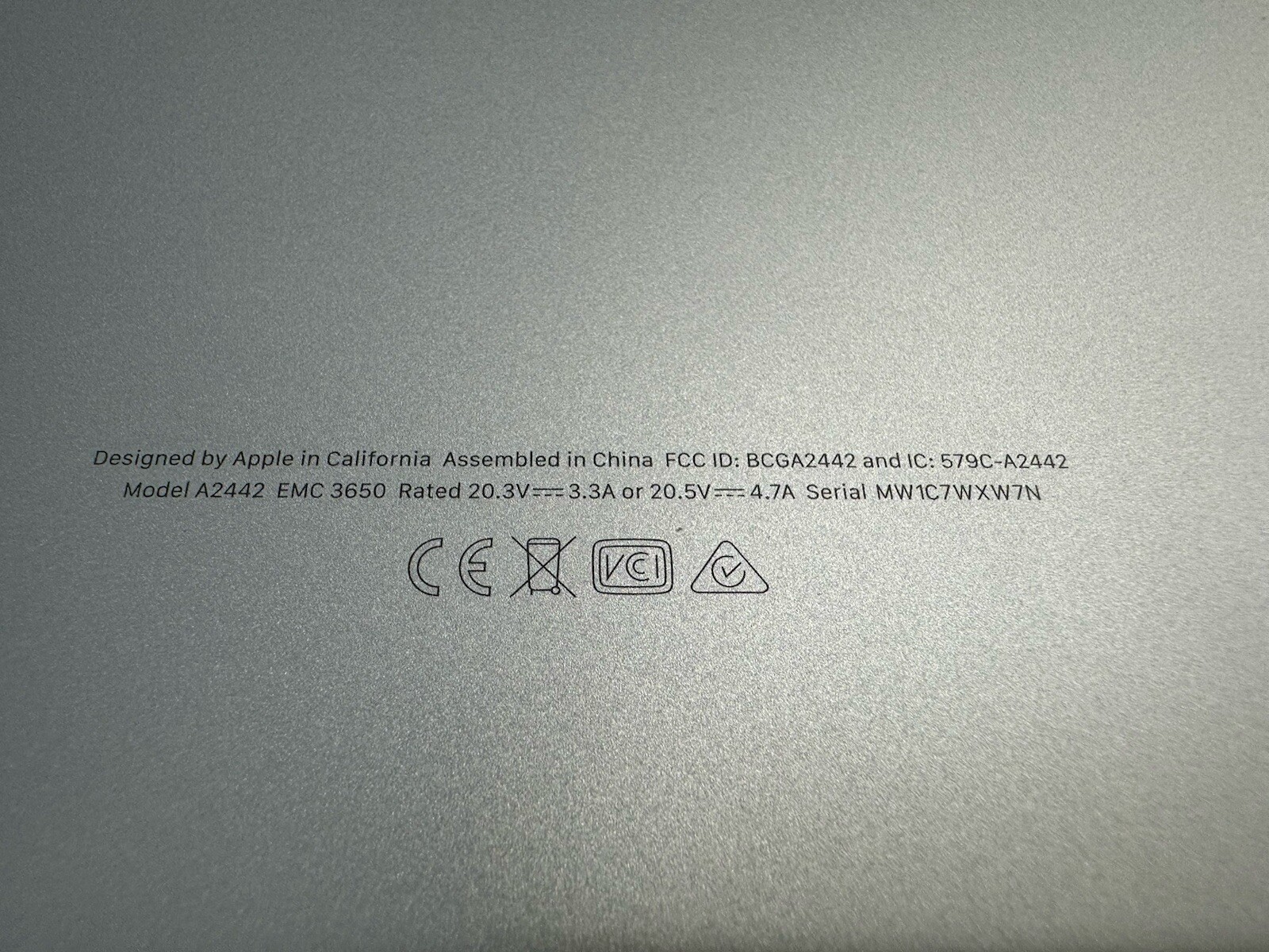 Apple MacBook Pro (14-inch, 2021) M1 Pro 10-Core / 16GB / 1TB SSD / 16-Core GPU