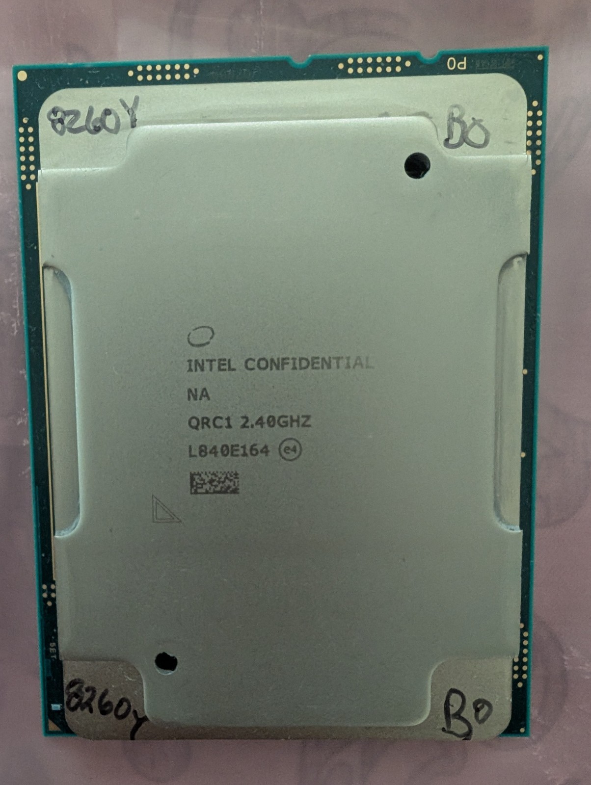 Intel Xeon Platinum 8260Y (ES) QRC1 B0 Stepping – 24C 2.4Ghz LGA3647 CPU